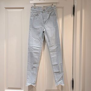 Levi’s mile high super skinny with fray ankle 26